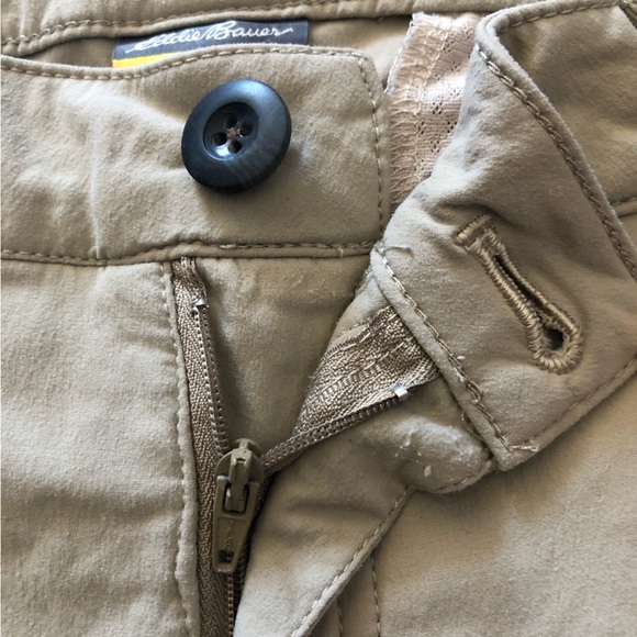 Eddie Bauer Outdoor Hiking Shorts with Zippered Pockets in Beige Size 16 - Picture 4 of 16